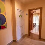 Cerca Del Centro De Lägenhet