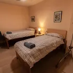 Cerca Del Centro De *